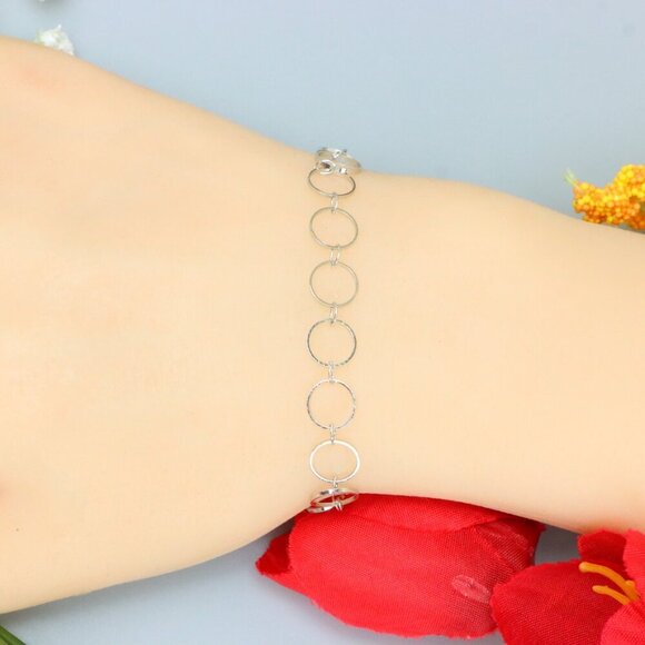 "Elegant & Trendy Bracelet, A Perfect Gift for Women, Thoughtful, EVCH1623 - Picture 9 of 10